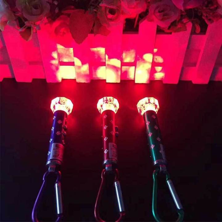 Laser%20Pointer%20LED%20Light%20Key%20Ring%20-%20Funny%20Cat%20Play%20Toy%20-%203%20in%201%20Best%20Entertainment%20Tool%20For%20Kids%20-%20Image%203
