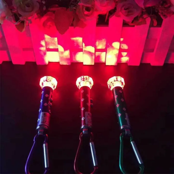 Laser%20Pointer%20LED%20Light%20Key%20Ring%20-%20Funny%20Cat%20Play%20Toy%20-%203%20in%201%20Best%20Entertainment%20Tool%20For%20Kids%20-%20Image%203