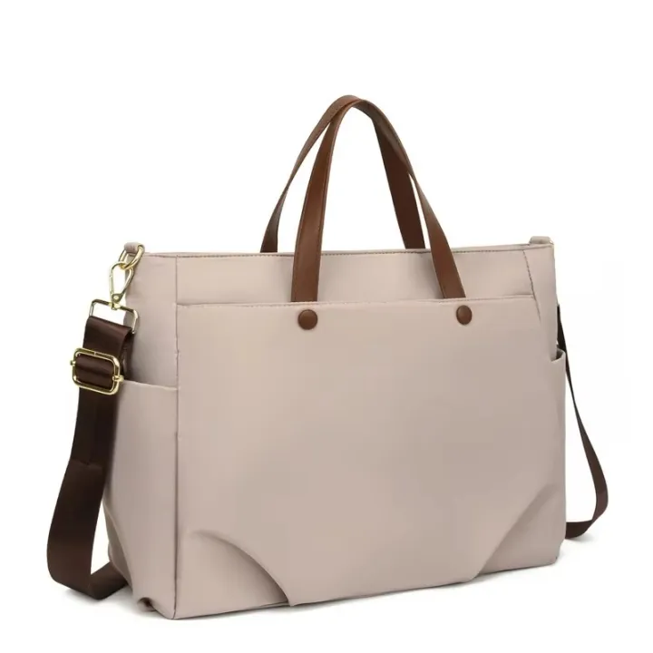 Ladies%20Crossbody%20Shoulder%20Bag%20/%20Trendy%20Fashionable%20and%20Stylish%20Party%20Bag%20/%20Exclusive%20&%20Premium%20Quality%20Shoulder%20Bag%20For%20Woman%20-%20Image%202
