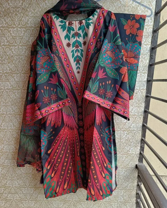 Ready%20Made%20Pure%20dubai%20silk%20%20Digital%20%20Print%20Three%20Piece%20-%20Image%204