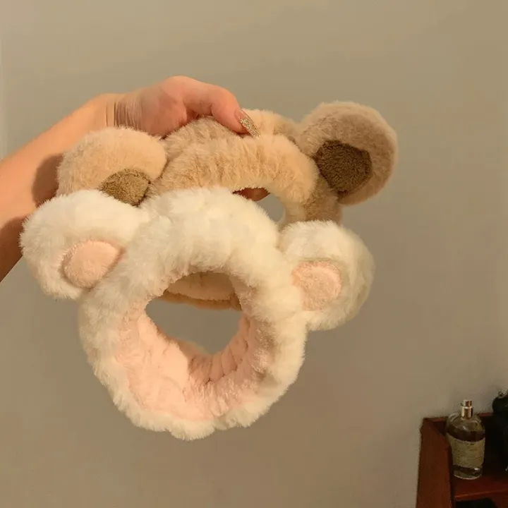 In%202023%20The%20New%20Sweet%20and%20Cute%20Bear%20Plush%20Face%20Wash%20Hair%20Band%20Female%20Cartoon%20Facial%20Mask%20Special%20Headband%20Four%20Seasons%20Gifts%20-%20Image%202