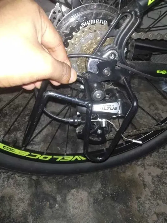 Bicycle%20Gear%20Protector%20Double%20Rear%20Derailleur%20Gear%20Guard%20-%20Image%203