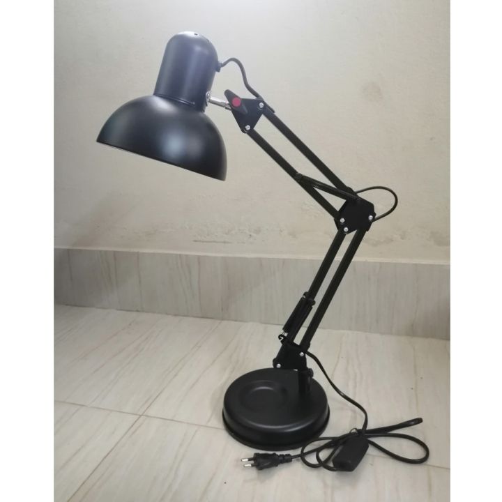 Classic%20Desk%20Lamp%20Metal%20body%20-%20Black%20-%20Image%205