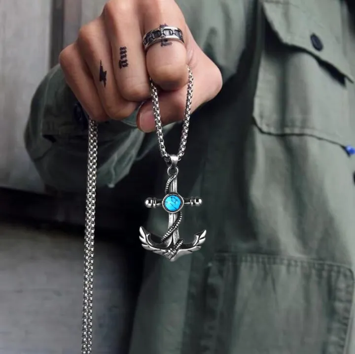 Stylish%20Stainless%20Steel%20Anchor%20Necklace%20for%20Men%20Durable%20and%20Modern%20Chain%20Pendant%20Design%20-%20Image%205