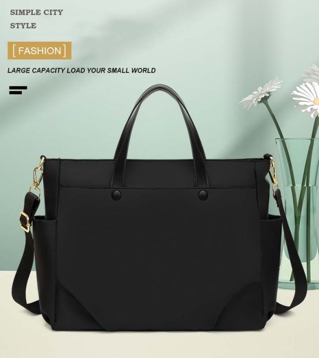 Ladies%20Crossbody%20Shoulder%20Bag%20/%20Trendy%20Fashionable%20and%20Stylish%20Party%20Bag%20/%20Exclusive%20&%20Premium%20Quality%20Shoulder%20Bag%20For%20Woman%20-%20Image%203