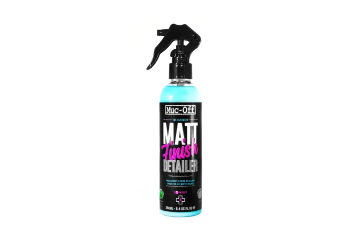 Muc-Off%20Matt%20Finish%20Detailer%20250ML%20For%20Motorcycle%20Helmets%20-%20Image%202