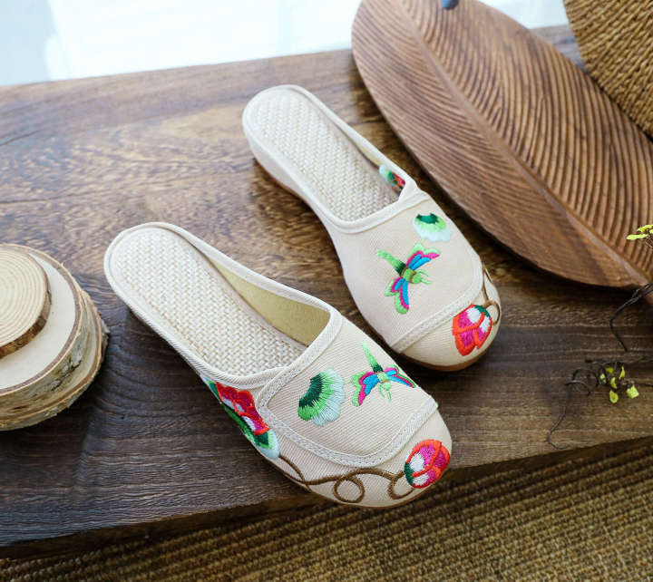 Slippers,%20Chinese%20style,%20spring%20and%20summer%20embroidered%20cloth%20shoes,%20baotou,%20home%20half%20slippers,%20women's%20external%20wearing%20slippers%20-%20Image%208
