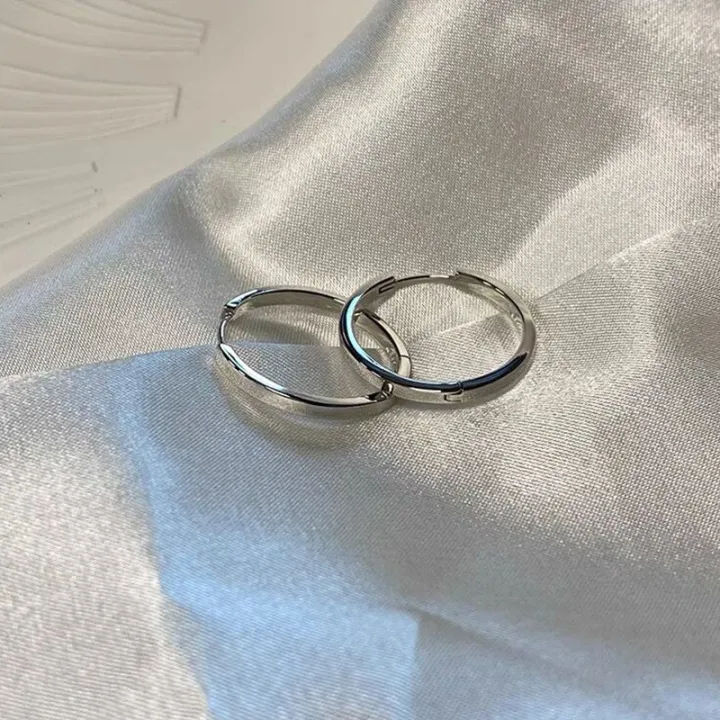 Earrings%20niche%20design%20sense%20high-end%20light%20luxury%20earrings%2014K%20gold-filled%20plain%20ring%20simple%20earrings%20Korean%20version%20of%20the%20circle%20stud%20earrings%20-%20Image%206