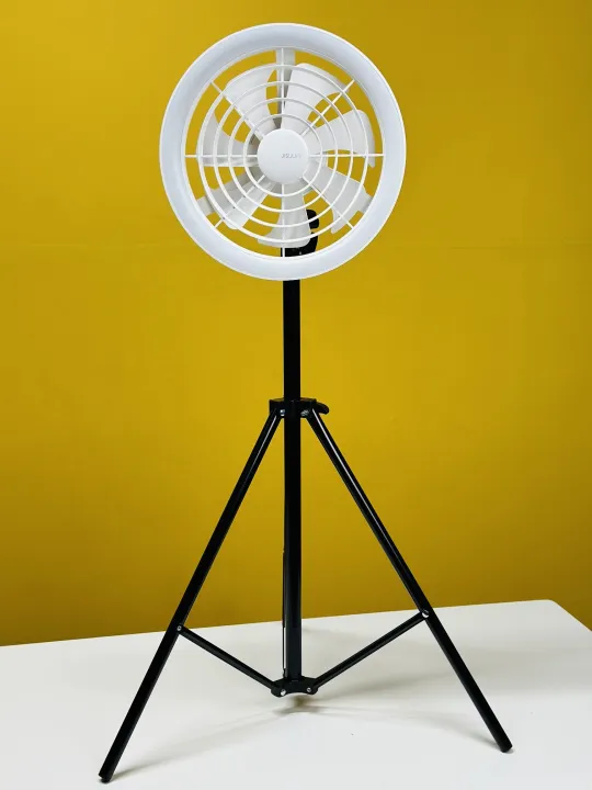 JISULIFE%20FA17%20Rechargeable%20Fan%20with%20LED%20Light%20and%20Table%20Tripod%20-%20Image%203