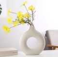 01 pcs gypsum Donut flower vase for home decor. 