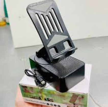 Better%20Bass%20(%20Stand%20Bluetooth%20Speaker)%20-%20Image%202