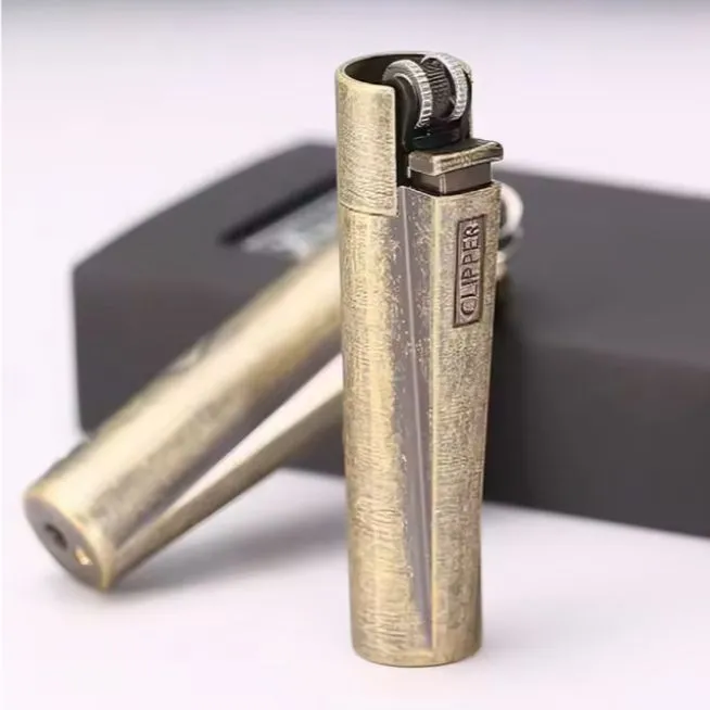 Clipper%20Metal%20Butane%20gas%20Li2ghter%20For%20Men%20-%20Image%206