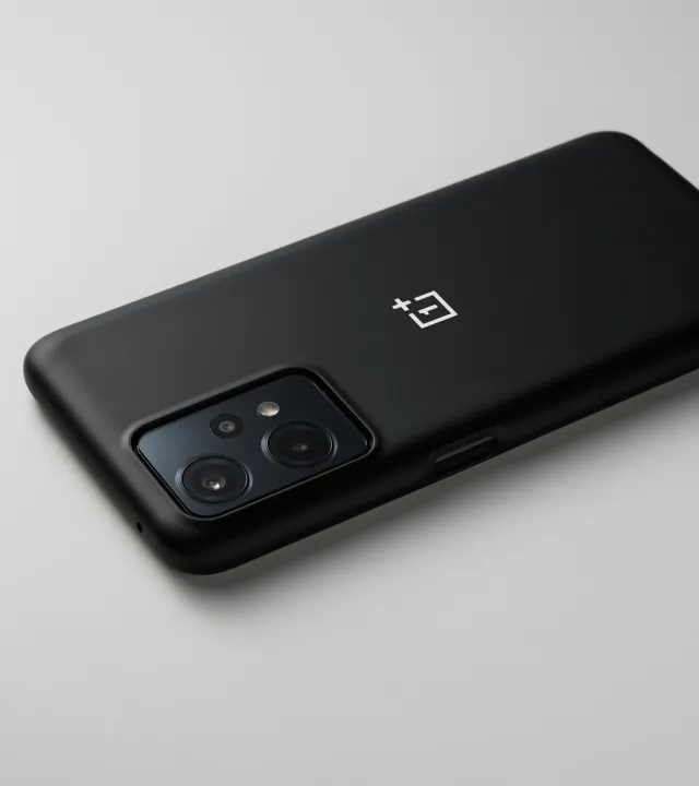 OnePlus%20Nord%20CE%202%20Lite/%20Realme%20V25/Q5/%20Realme%209%205G,%20Slim%20Fit%20Silky%20And%20Soft%20Touch%20Finish%20Silicone%20Matte%20Finish%20TPU%20-%20Black%20(With%20Logo)%20-%20Image%202