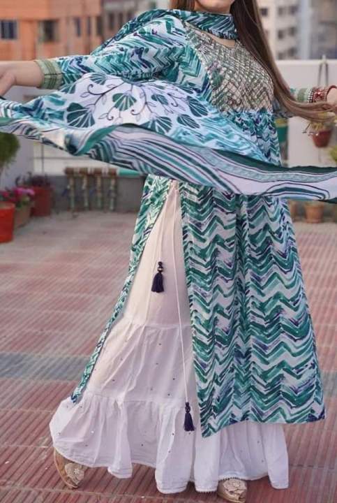 demanding%20naira%20cut%20dress%20for%20women%203%20piece%20-%20Image%203