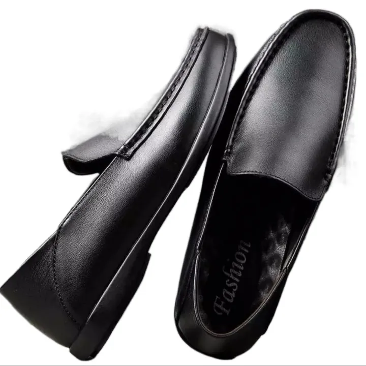 Loafers%20for%20boys%20with%20soft%20artificial%20pu%20leather%20for%20casual%20and%20formal%20use.%20-%20Image%204