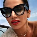 Women Sunglasses New Fashion Brand Designer Cat Eye Female Gradient Points Sun Glasses Big Oculos feminino de sol UV400. 