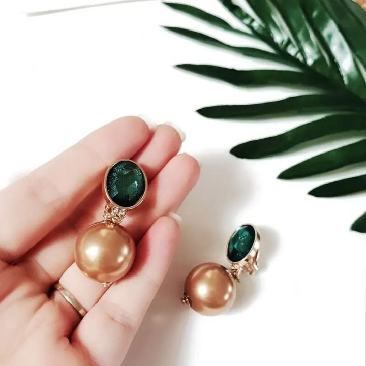 【beauty code store】New Design Green Clip Earring