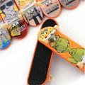 Fingerboard Skateboard Mini Finger Boards With Retail Box Skate Trucks Finger Skateboard for Kid Toys Children Gift. 