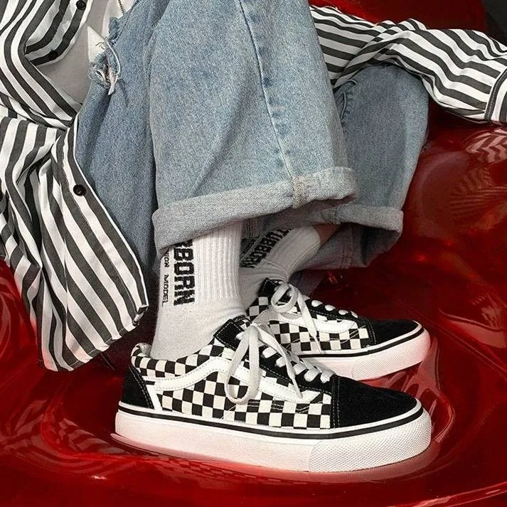 Men's%20Shoes2022Spring%20Low-Top%20Canvas%20Shoes%20for%20Boys%20and%20Girls%20Skateboard%20Shoes%20Korean%20Style%20All-Matching%20Couple%20Style%20Casual%20Fashion%20Shoes%20-%20Image%204
