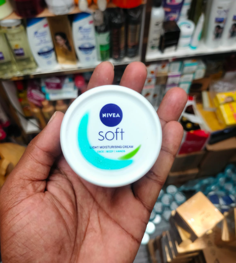 Nivea Soft Moisturizing Cream (100ml)