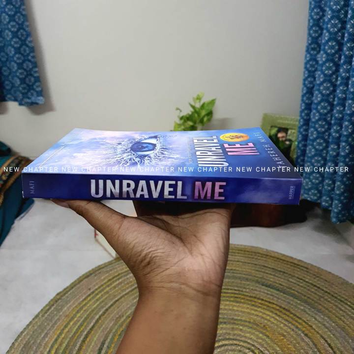 Unravel%20Me%20%20(%20Shatter%20Me%20#2%20)%20%20by%20Tahereh%20Mafi%20%20(%20Premium%20Paper%20and%20Matte%20Covers%20)%20-%20Image%202