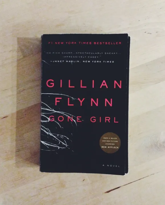 Gone%20Girl%20by%20Gillian%20Flynn%20%20(%20Premium%20Paper%20and%20Matte%20Cover%20)%20-%20Image%203