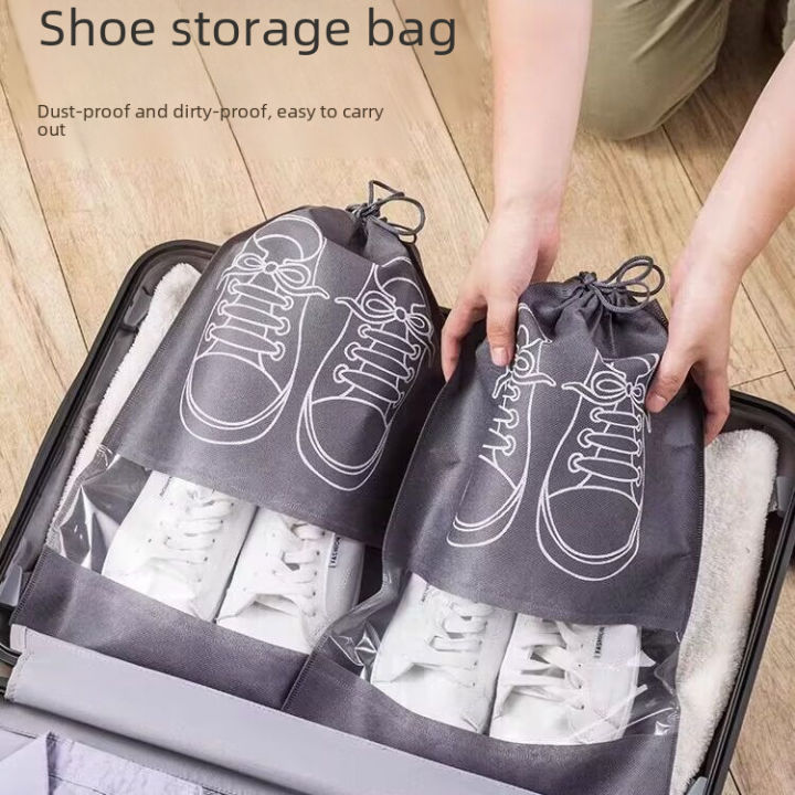 Travel%20Shoe%20Bag%20with%20Transparent%20Window%20Drawstring%20Dust-Proof%20Non-Woven%20Shoes%20Storage%20Bags%20for%20Daily%20and%20Travel%20Use%20%7C%20Shoes%20Storage%20Bag%20Dustproof%20%20Bag%20Closet%20Organizer%20Travel%20Portable%20Bag%20-%20Image%207