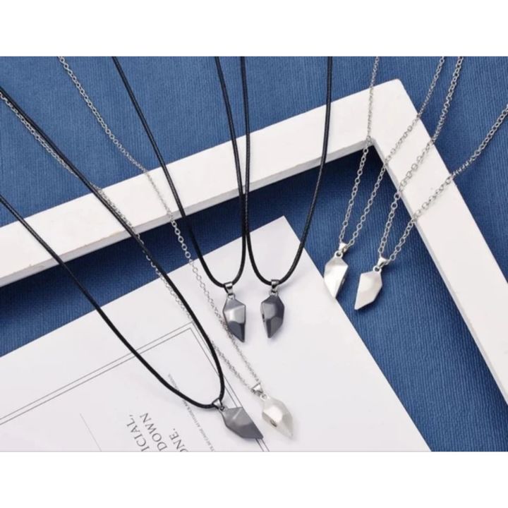 1%20Pair%20Magnetic%20Couple%20Cord%20%20Necklaces%20Set%20with%20Heart%20Pendants%20for%20Men%20and%20Women%20-%20Image%205