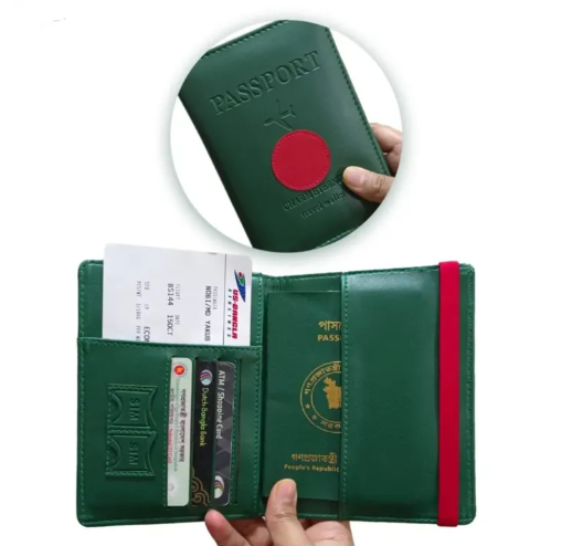 Premium%20Passport%20Cover%20with%20Card%20Holder%20in%20Multi-Functional%20fashionable%20design%20-%20Image%204