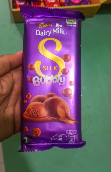 Cadbury%20Dairy%20Mlik%20Silk%20Bubbly%20Chocolate%20for%20love%20gift%20-%20Image%204
