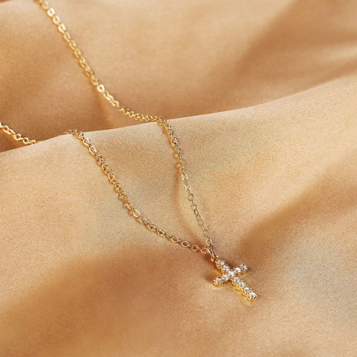 Dainty%20Cross%20Necklace%20For%20Women%2018K%20Gold%20Plated%20stainless%20steel%20Cubic%20Zirconia%20Cross%20Pendant%20Necklace%20Jewelry%20-%20Image%205