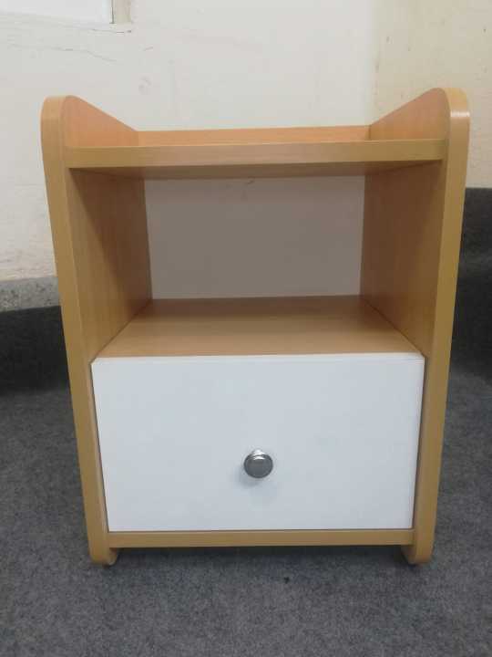 Bed%20Side%20Table%20SIde%20box%20side%20table%20h%20Model%20BST104%20with%201%20Lock%20-%20Image%203