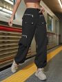 2023 Fashion Hip Hop Street Flap Pocket Solid Zipper Detail Elastic Waist Back Cargo Pants Casual Joggers Trousers.