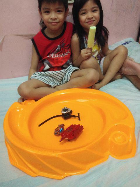 Beyblade%20Burst%20Orange%20Large%20Stadium%20Beystadium%20Combat%20Arena%20-%20Image%203