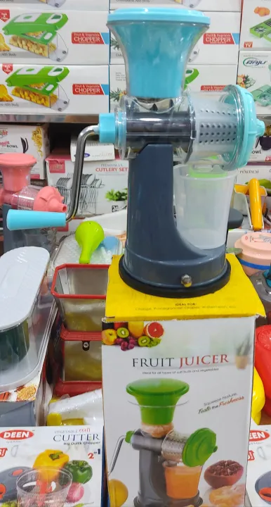Fruit%20&%20Vegetable%20Manual%20Juicer%20with%20Steel%20Handle%20Hand%20Juicer%20with%20Unity%20Locking%20System,%20Juicer%20Machine%20for%20Home,%20Juice%20Maker%20Machine,%20Fruit%20Juice%20Maker%20-%20Image%203