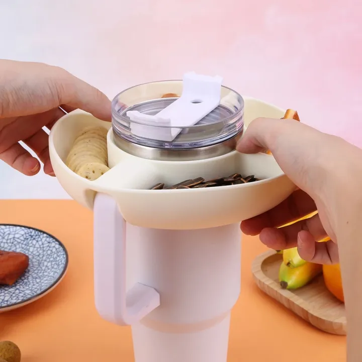 Silicone%20Snack%20Platter%20Cup%20Tumblers%20Snack%20Bowl%20For%20Stanley%20Cup%204%20Compartment%20Reusable%20Snack%20Platters%20Popcorn%20Snacks%20Holder%20-%20Image%203