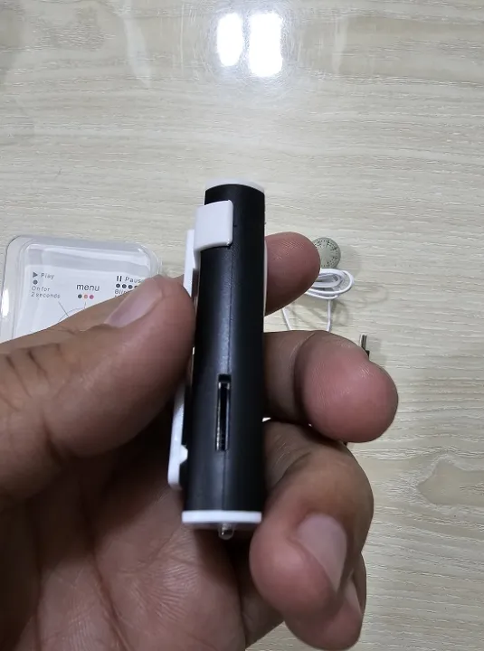 AR03%20Mini%20MP3%20Player%20With%20Display%20-%20Image%205