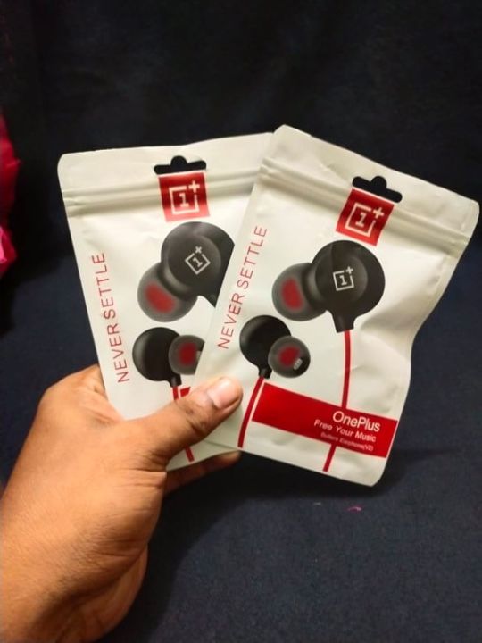 Oneplus%20Earphone%20for%20any%20Android%20%20ear%20phone/%20head%20phone%20-%20Image%202