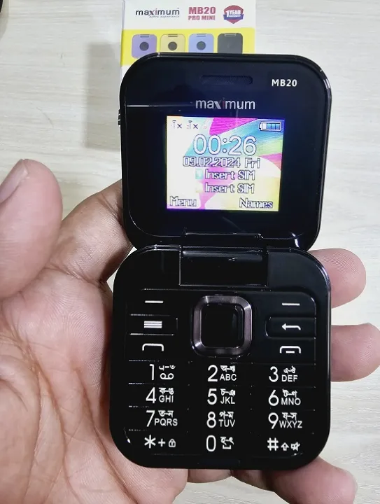 Maximum%20MB20%20Pro%20Folding%20Phone%20Dual%20Sim%20-%20Image%208