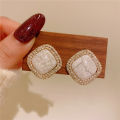 Fashion Iron Alloy Rhinestone Decor Geometric Stud Earrings For Women For Daily Decoration.