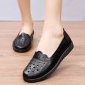 Summer New Middle-Aged and Elderly Leather Shoes Comfortable and Non-Slip Sandals Women's Soft Leather Hollow out Breathable Coros Shoes Soft Bottom Mom Shoes.