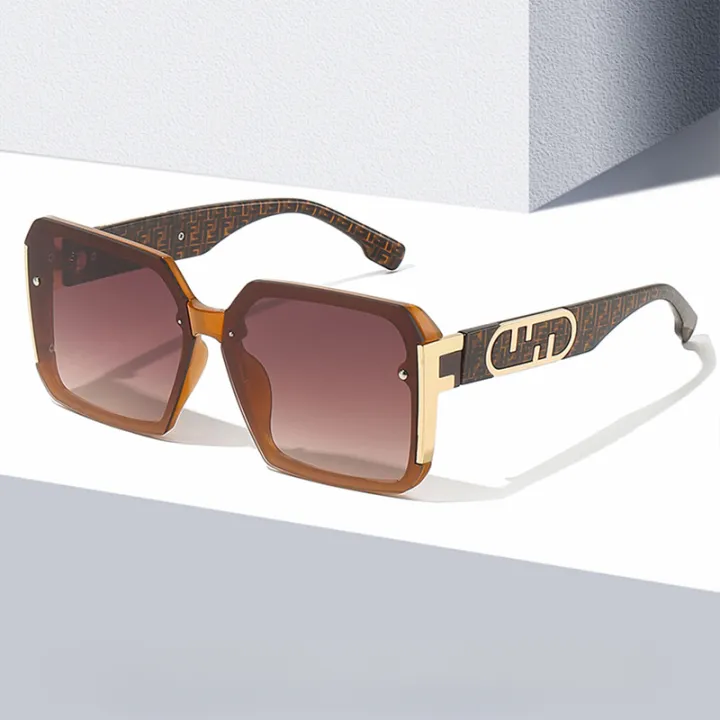 Women's%202024%20Spring%20Fashion%20Retro%20Oversized%20Sunglasses%20F%20Brand%20Square%20Shades%20European%20and%20American%20Trendy%20Street%20Style%20Fashion%20Sun%20Glasses%20-%20Image%204