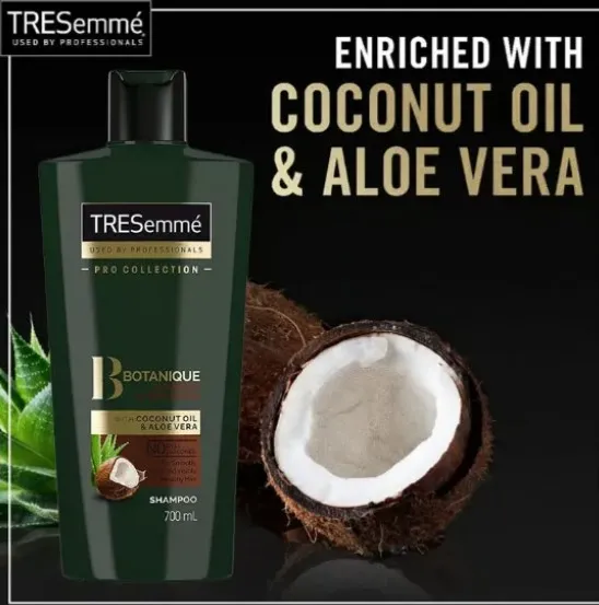 Tresemme%20Botanique%20Nourish%20&%20Replenish%20With%20Coconut%20Oil%20&%20Aloe%20Vera%20Shampoo%20700ml%20with%20Fee%20Liquid%20Hand%20Wash%20Plastic%20Dispenser%20-%20Image%202