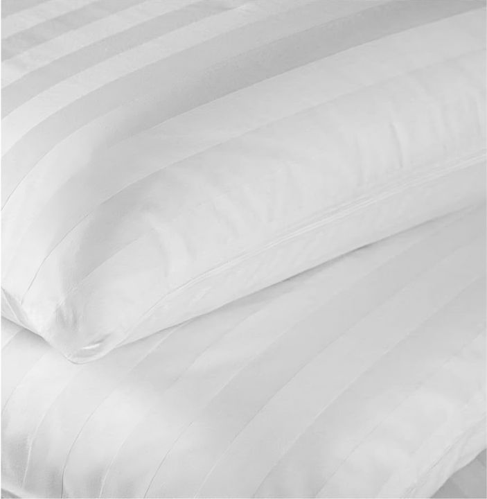 1Pcs%20Soft%20Microfiber%20Standard%20Pillow%20(18"x26")/Dimensions(%E2%80%8E45%20x%2067%20x%207%20cm)%20%20%7C%20Best%20Quality%20%20Pillow%20for%20Better%20Sleep%20%7C%20Super%20Soft%20Head%20Pillow%20%7C%20Made%20with%20Cotton%20Fabric%20%7C%20Breathable%20Bed%20Pillow%20%7C%20White%20Color%20%7C%20Model%20MFP%202046%20by%20Pizeon%20Luxury%20Linens%20-%20Image%208