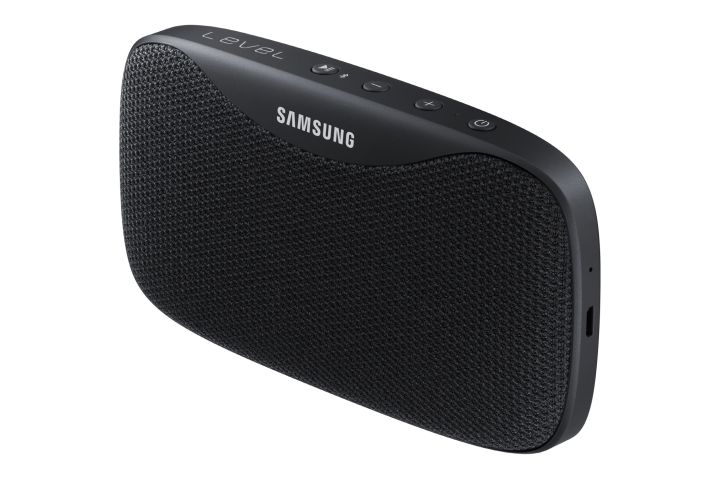 Samsung%20Level%20Box%20Slim%20Portable%20Bluetooth%20Speaker%20-%20Image%204