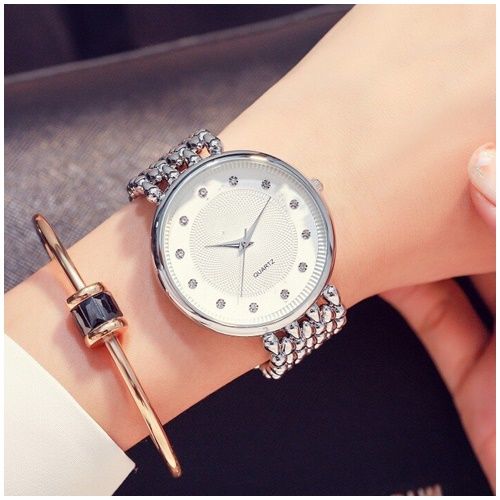 Fashion%20Quartz%20Watch%20for%20Women%20Casual%20Wristwatch%20with%20White%20Dial%20And%20Gold%20Frame%20-%20Image%204