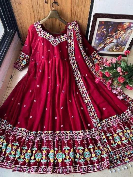 New Readymade gown Skin Print 2Piece