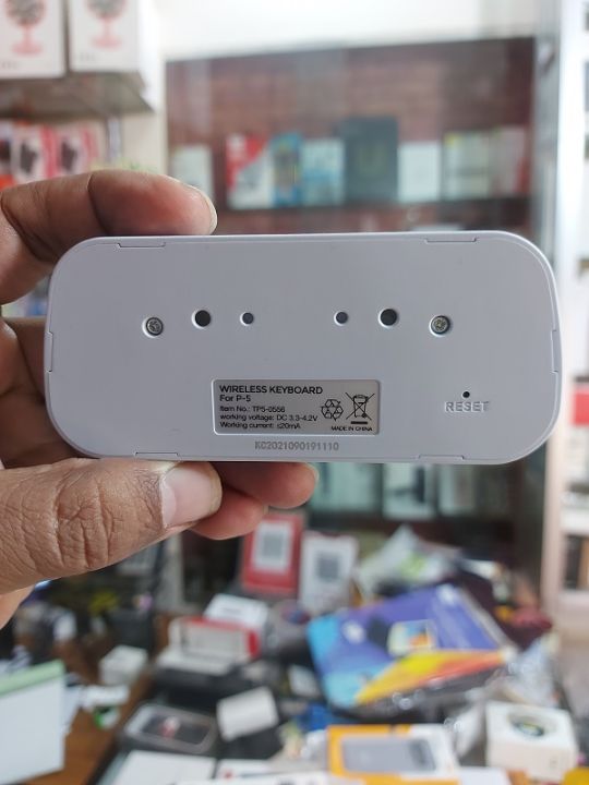 Dobe%20PS5%20wireless%20Bluetooth%20keyboard%20Rechargeable%20With%20Case%20-%20Image%209