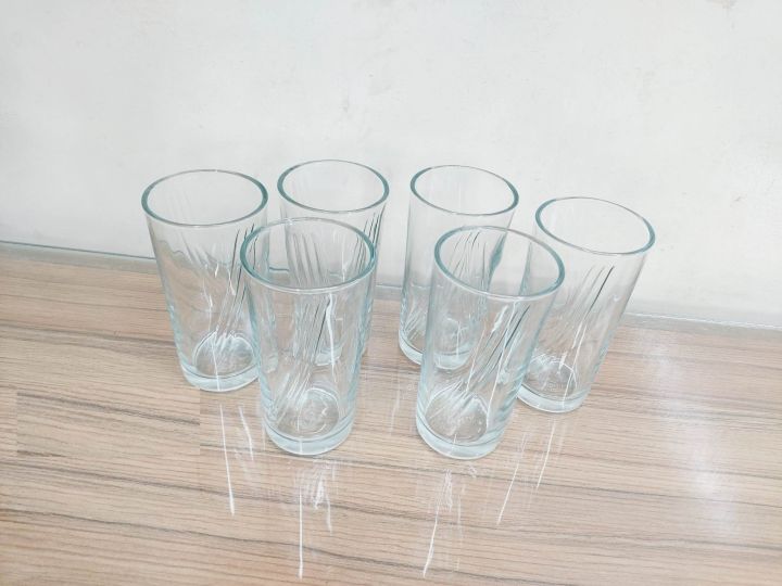 Set%20of%206%20Crystal%20Clear%20Drinking%20Glasses%20(Olila-W03):%20Elegance%20&%20Quality%20for%20Your%20Refreshing%20Beverages%20-%20Raise%20a%20Toast%20in%20Style%20-%20Image%204