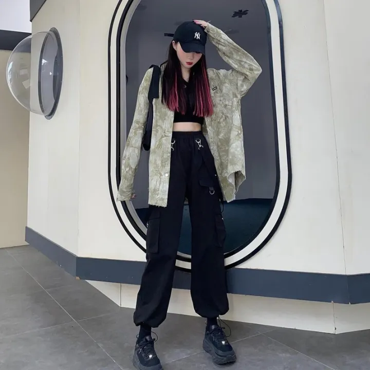 Black%20Cargo%20Pants%20Women%20Streetwear%20Harajuku%20Gothic%20High%20Waist%20Trousers%20Techwear%20Kpop%20Oversized%20Autumn%20Winter%20Loose%20Pants%20-%20Image%205